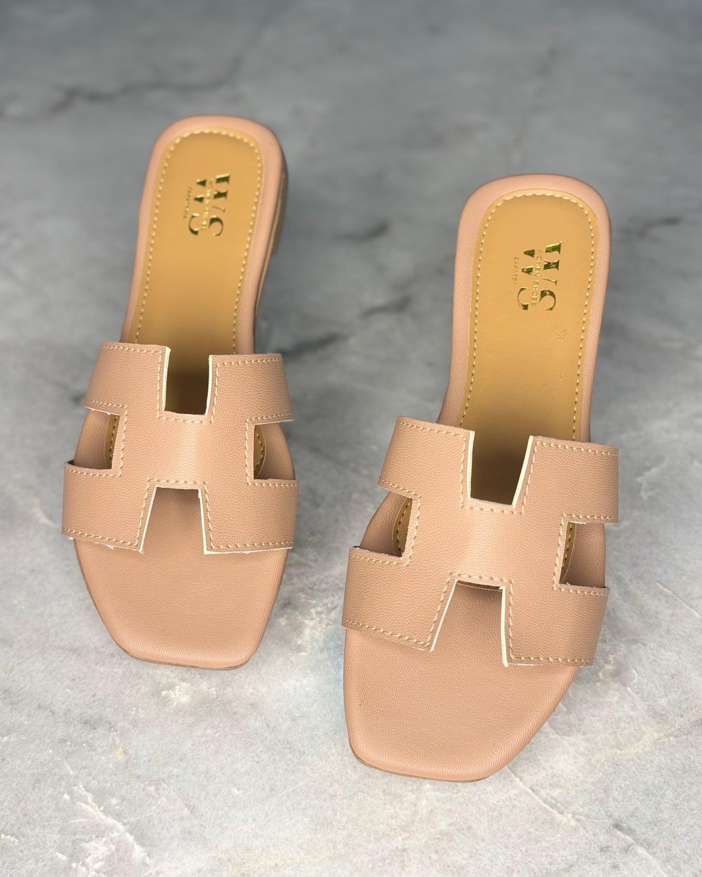 H DUPE NUDE